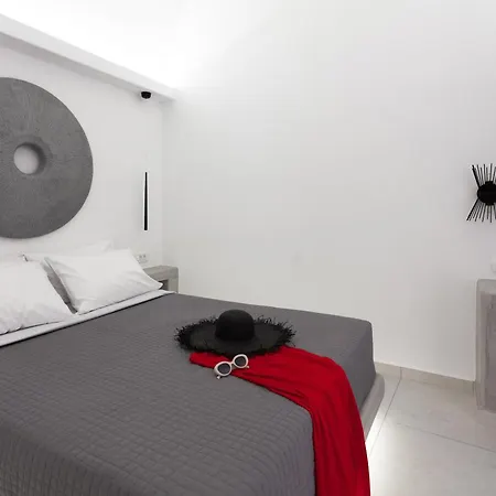 Ξενοδοχείο Izabela Santorini Εμπορειό