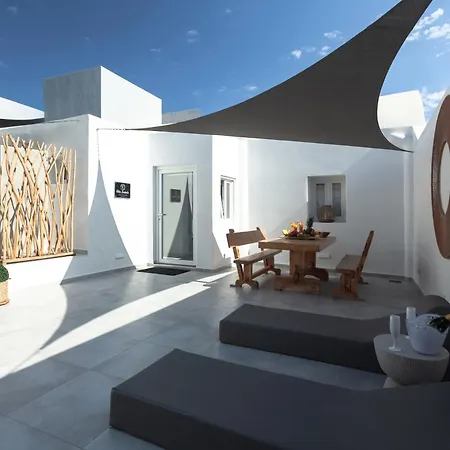 Ξενοδοχείο Izabela Santorini Εμπορειό