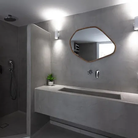 Izabela Santorini Hotel 5*