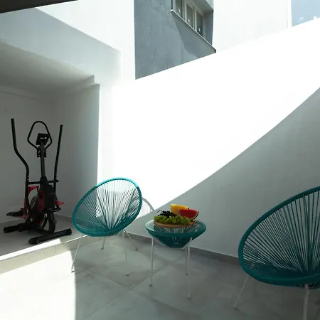 Izabela Santorini Hotel
